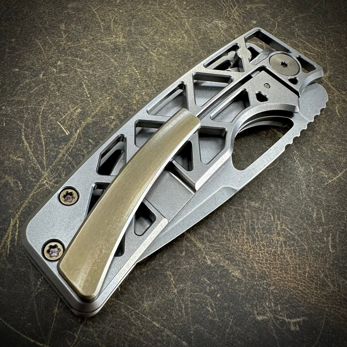 Zirblasted Skeletonized Roosevelt - Stonewashed Magnacut Blade – Oz 