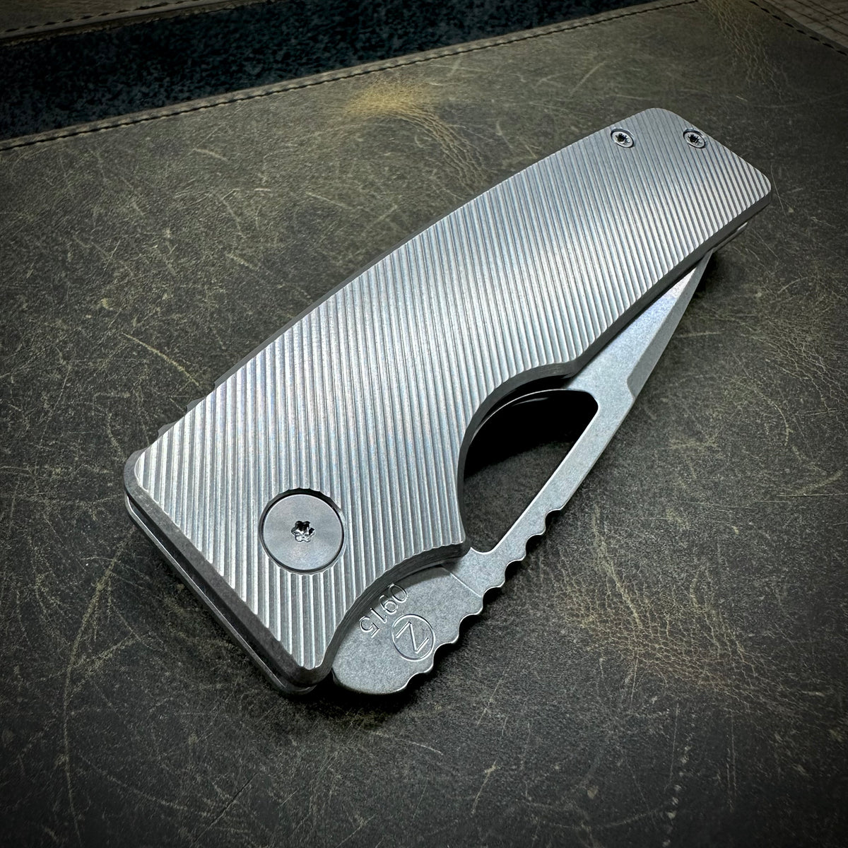 Roosevelt XL - Vanax Blade, Angled Milling, Zircuti Clip and