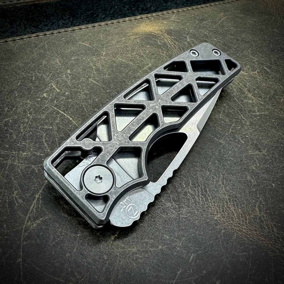 Standard Size Roosevelt - Skeleton Milled Scales, Vanax Blade – OZ