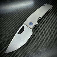 Stonewashed Smooth Roosevelt - MagnaCut Blade- Dark Blue Accents