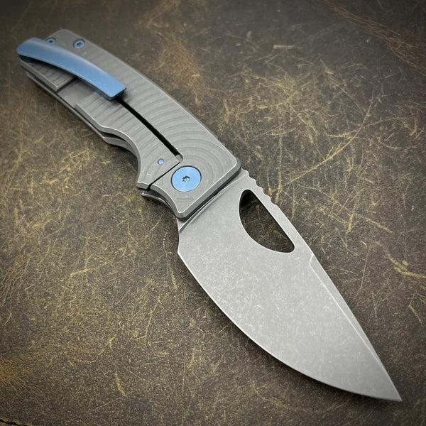 Standard Size Roosevelt - Vanax Blade, Radial Milling, Ice Blue Accents