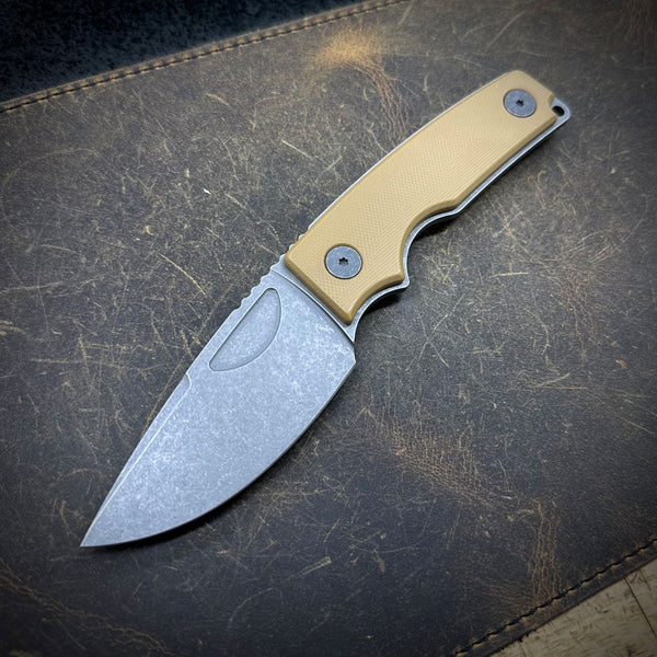 Roosevelt Fixed Blade - Dark Stonewashed MagnaCut Blade, Coyote Brown G10 Scales