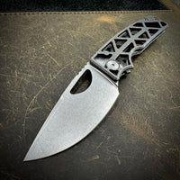 Standard Size Roosevelt - Skeleton Milled Scales, Vanax Blade