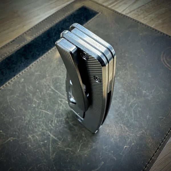 Roosevelt XL - Angled Milling, XHP Blade, all Stonewashed Finish